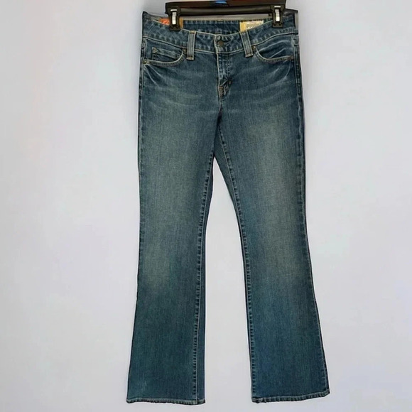 GAP Jeans Curvy Flare Medium Wash Denim 6 L Dark Rustic Indigo 8.25” rise - Picture 1 of 12